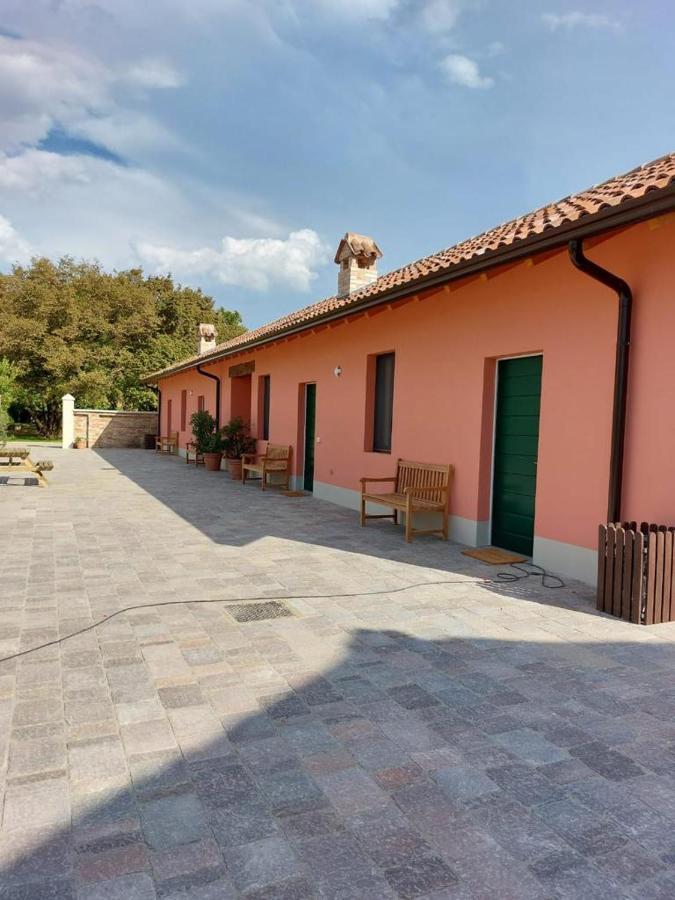 Agriturismo Pizzavacca Villanova sull'Arda エクステリア 写真