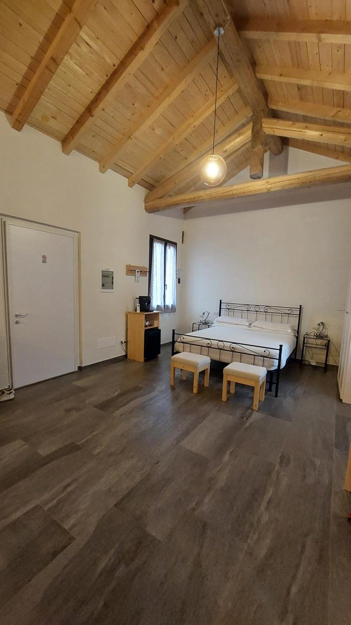 Agriturismo Pizzavacca Villanova sull'Arda エクステリア 写真