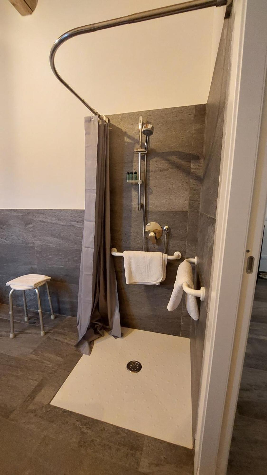 Agriturismo Pizzavacca Villanova sull'Arda エクステリア 写真